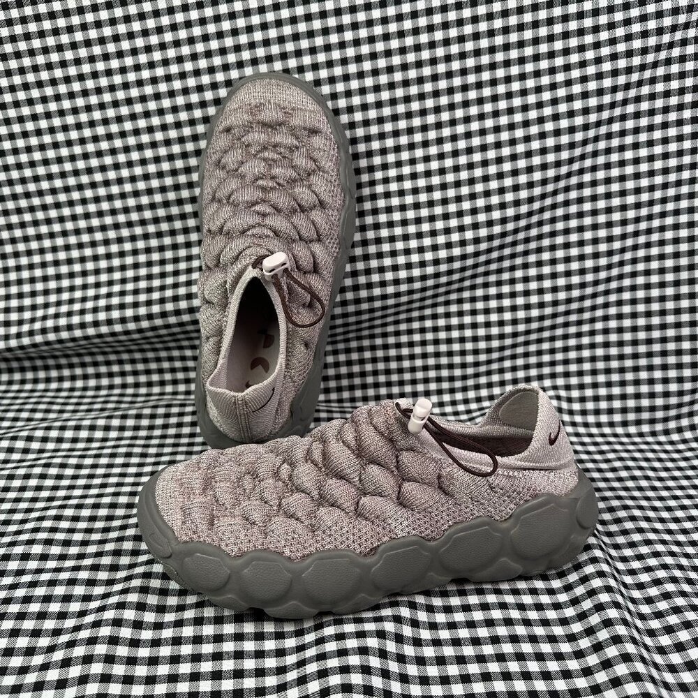 Nike Women's Flyknit Haven Platinum Violet Purple Slip On Avant Garde Shoe 6.5